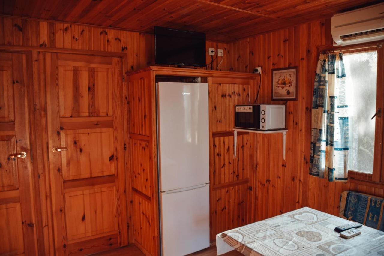 Camping La Aldea เอลโรซิโอ ภายนอก รูปภาพ
